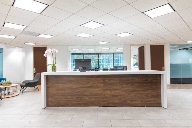More details for 11400 W Olympic Blvd, Los Angeles, CA - Coworking for Lease