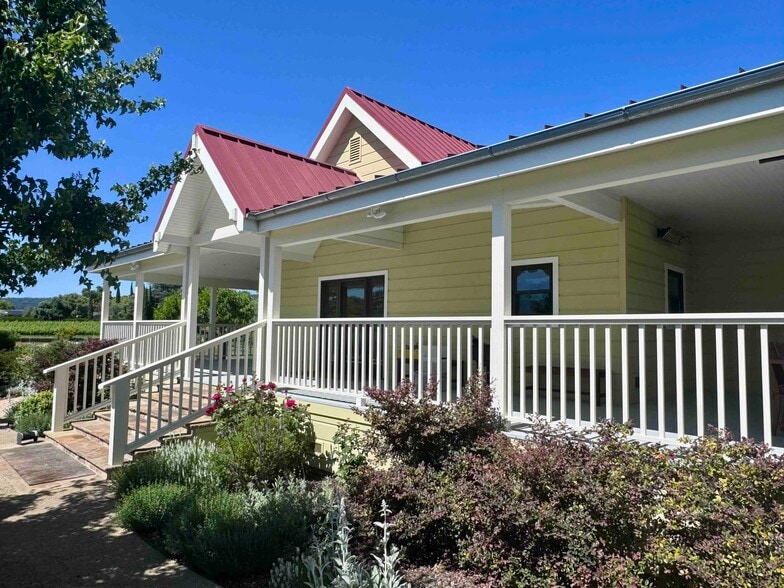 1555 Skellinger Ln, Napa, CA for lease - Building Photo - Image 1 of 17