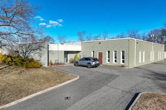 Plus de détails pour 7 Industrial Blvd, Medford, NY - Industriel à vendre
