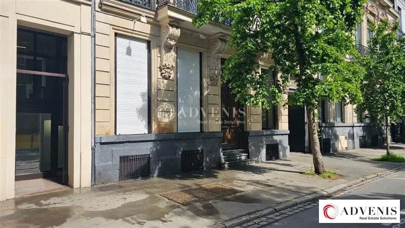 Bureau dans Lille à louer - Photo du bâtiment - Image 1 de 12