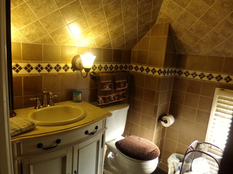 145 Ocean Ave, Point Pleasant Beach, NJ à vendre - Photo du bâtiment - Image 3 de 49