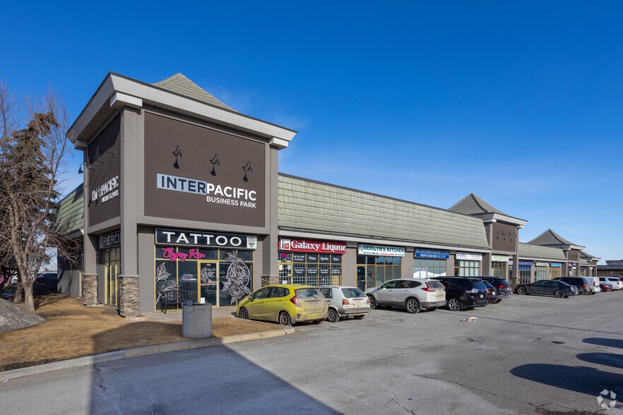 3132 26 St NE, Calgary, AB for sale - Building Photo - Image 3 of 11