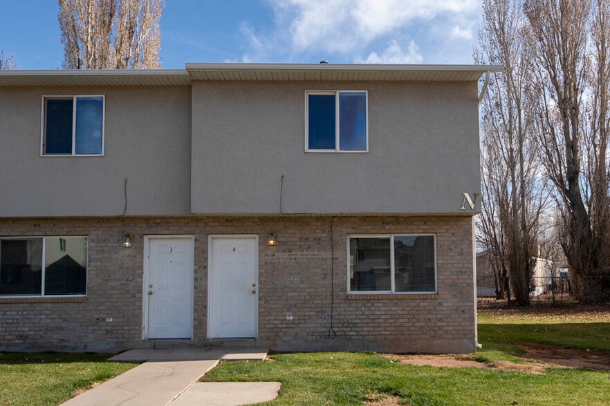 275-360 S 300 E, Roosevelt, UT à vendre - Photo du bâtiment - Image 3 de 14