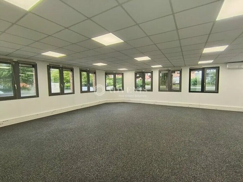 Bureau dans VILLENEUVE-D'ASCQ à louer - Photo intérieure - Image 2 de 6