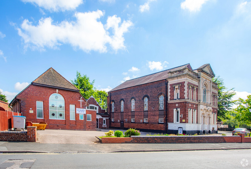 1 Beeches Rd, West Bromwich à vendre - Photo principale - Image 1 de 1