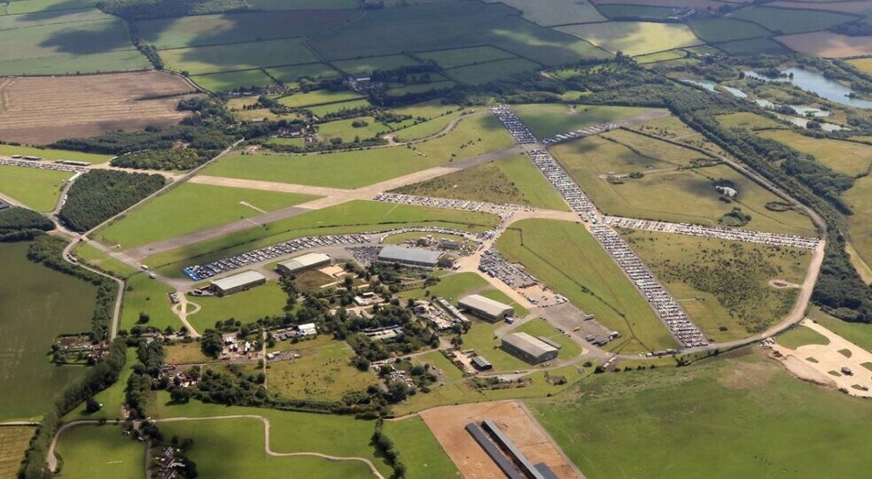 Throckmorton Airfield, Throckmorton à louer - Photo du bâtiment - Image 1 de 1