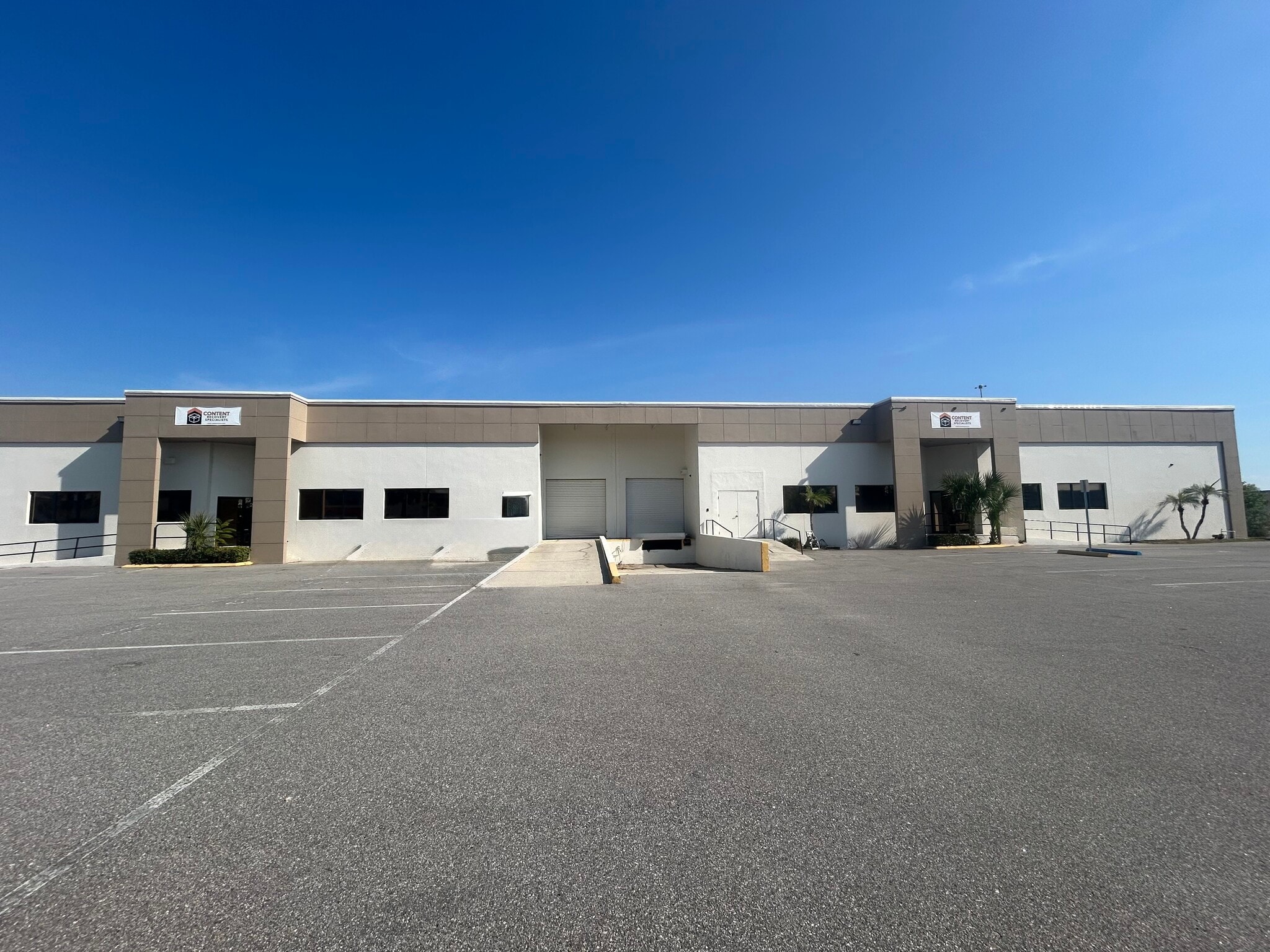 2540-2550 118th Ave N, Saint Petersburg, FL for lease Building Photo- Image 1 of 5