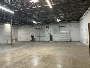 2001 108th St, Grand Prairie, TX for lease Interior Photo- Image 2 of 3