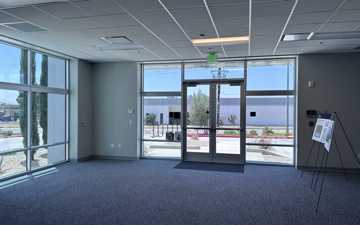 436 W Rialto Ave, Rialto, CA à louer Photo intérieure- Image 1 de 5