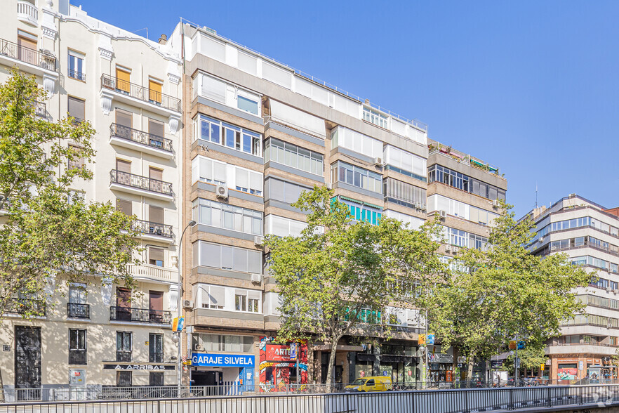 Calle de Francisco Silvela, 21, Madrid, Madrid for lease - Primary Photo - Image 1 of 2