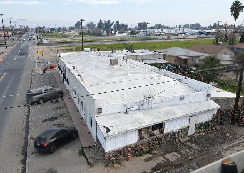 345 Glenwood St, Delano, CA for sale - Building Photo - Image 2 of 3