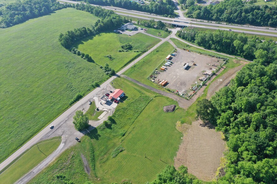 85491 Miller Station Rd, Hopedale, OH à vendre - Photo du b timent - Image 1 de 21