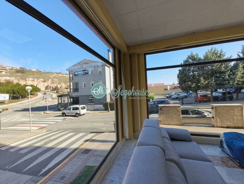 Retail in La Lastrilla, Segovia for lease Interior Photo- Image 1 of 16
