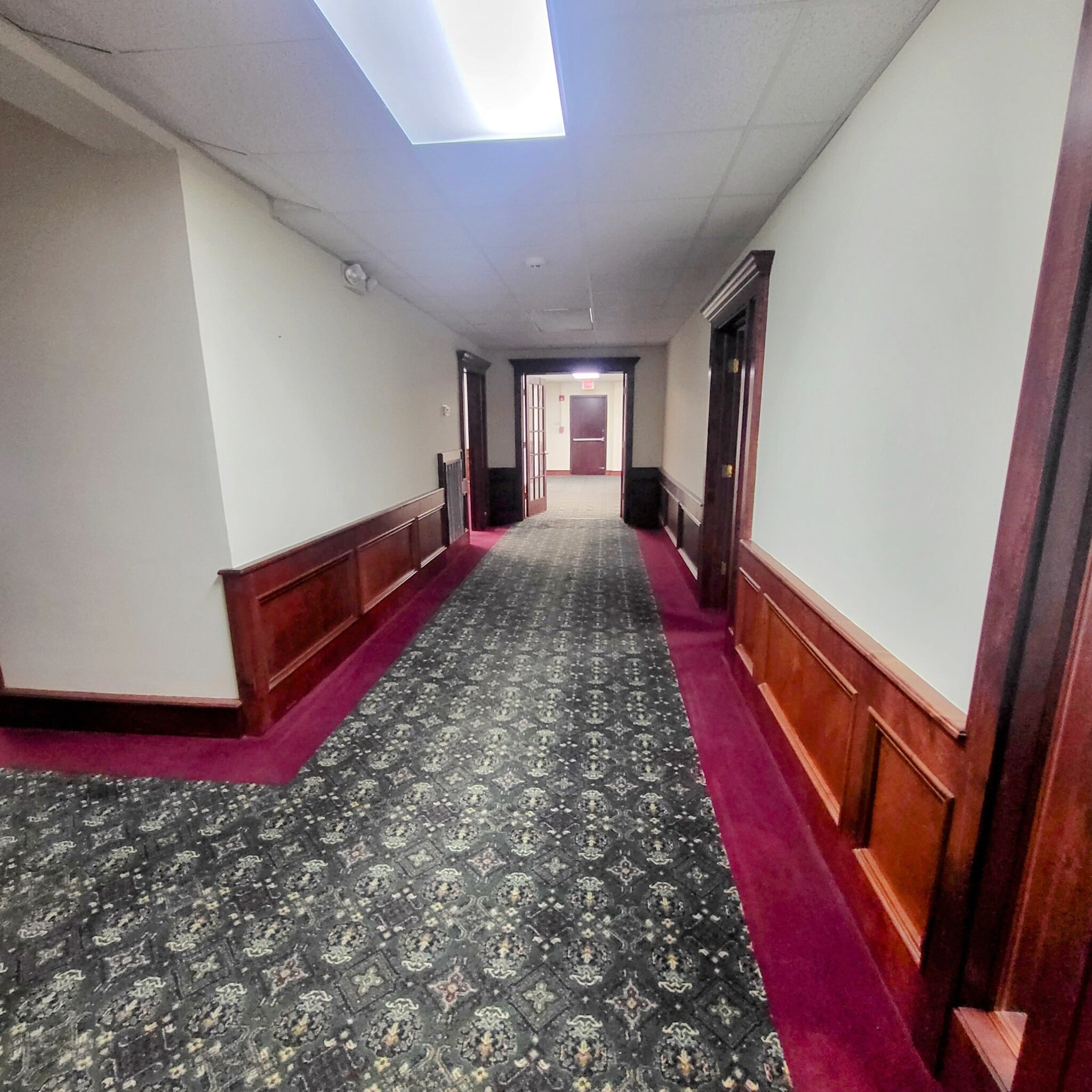 2208 Ringold St, Guntersville, AL à louer Photo intérieure- Image 1 de 5