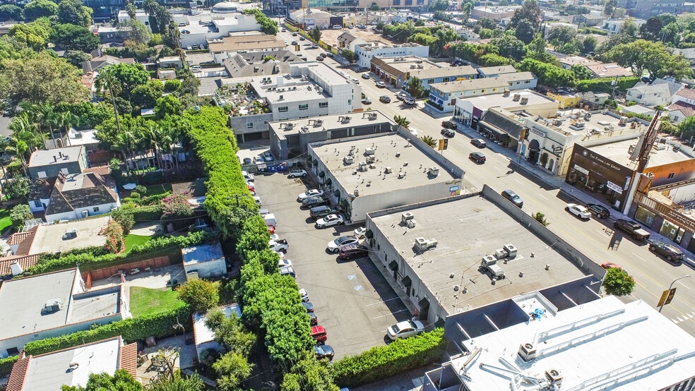 2306-2328 Westwood Blvd, Los Angeles, CA for lease - Building Photo - Image 3 of 11