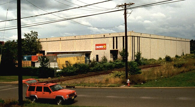 More details for 60 Executive Ave, Edison, NJ - Industrial for Lease