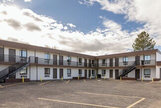 Plus de détails pour 109 16th St, Wheatland, WY - Services hôteliers à vendre