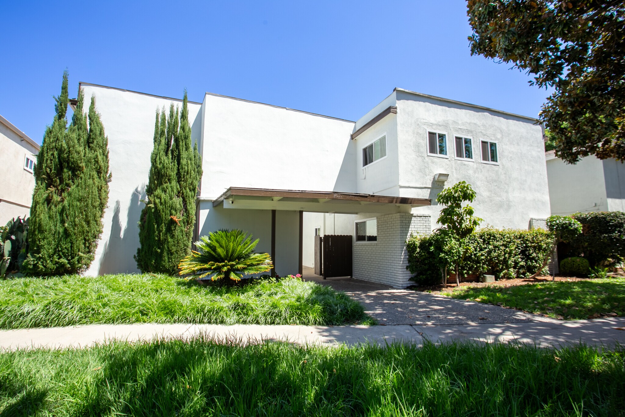 705 E Santa Fe Ave, Fullerton, CA à vendre Photo du bâtiment- Image 1 de 17