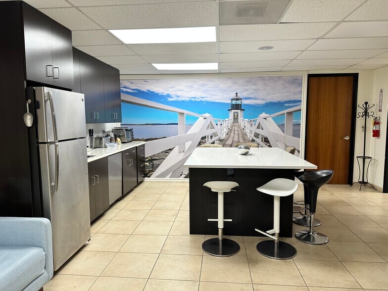 2900 Bristol St, Costa Mesa, CA à vendre - Photo du bâtiment - Image 3 de 15