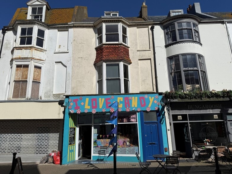 8 Bath Pl, Worthing for sale - Primary Photo - Image 1 of 1