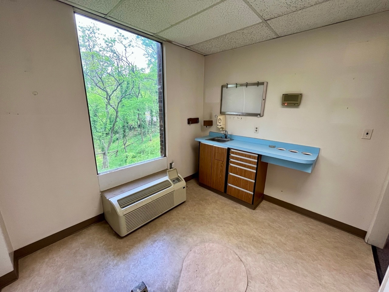 1900 E Northern Pky, Baltimore, MD for lease Building Photo- Image 1 of 11