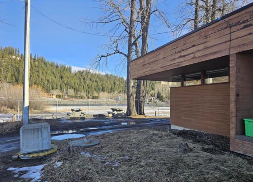 1640 River rd, Prince George, BC for lease - Building Photo - Image 3 of 7