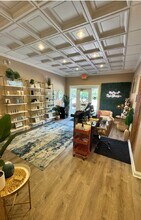 1003-1005 Washington St, Grafton, WI for lease Interior Photo- Image 1 of 3