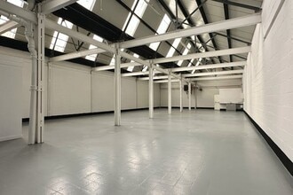 Leagrave Rd, Luton à louer Photo intérieure- Image 2 de 3