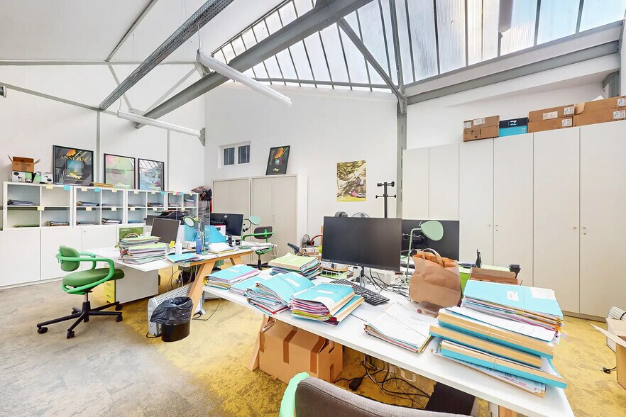 Bureau dans Paris à vendre - Photo du bâtiment - Image 3 de 15