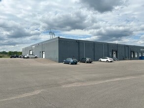 2100 Stoughton Ave, Chaska, MN for lease Interior Photo- Image 1 of 1
