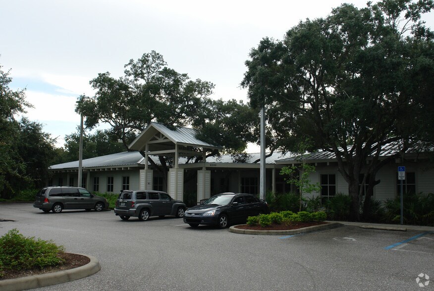 6200 Whiskey Creek Dr, Fort Myers, FL à vendre - Photo du bâtiment - Image 3 de 3
