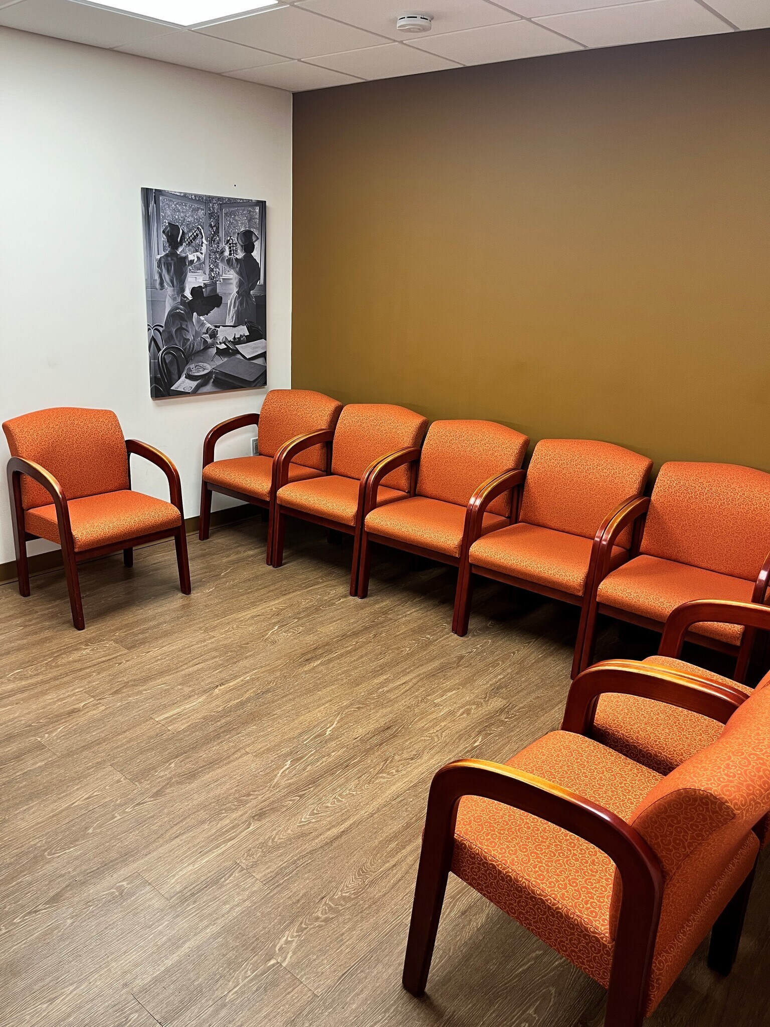 400 S Oyster Bay Rd, Hicksville, NY à louer Photo intérieure- Image 1 de 12