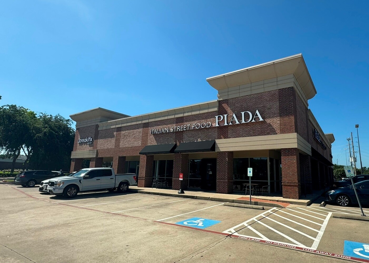 1930 Highway 6, Sugar Land, TX for lease Building Photo- Image 1 of 5