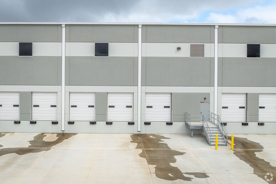 2304 Reed Rd, Houston, TX for lease - Building Photo - Image 2 of 19