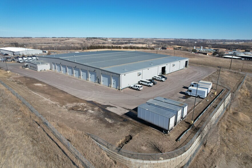 4401 E Producer Ln, Sioux Falls, SD à louer - Photo du bâtiment - Image 2 de 12