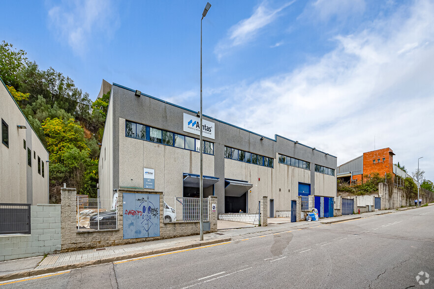 Industriel dans Rubí, BAR à louer - Photo du bâtiment - Image 2 de 2