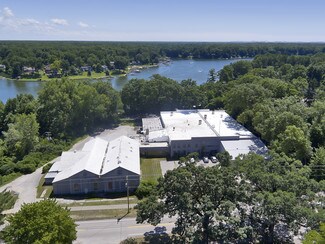 Plus de détails pour 169 Park St, Fruitport, MI - Industriel à louer