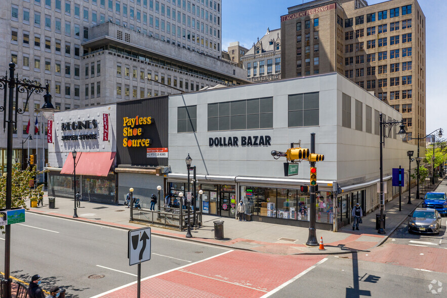 727-737 Broad St, Newark, NJ à vendre - Photo principale - Image 1 de 1