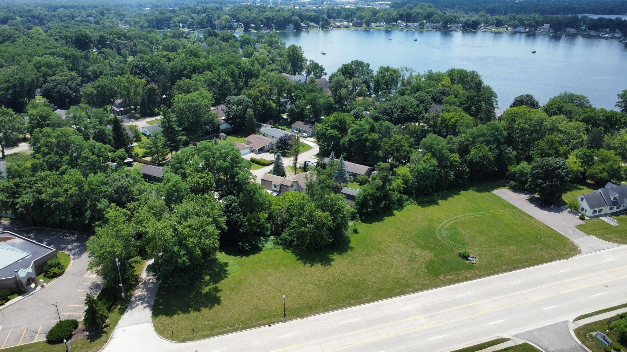 Grand River Ave, Brighton, MI for sale Aerial- Image 1 of 7