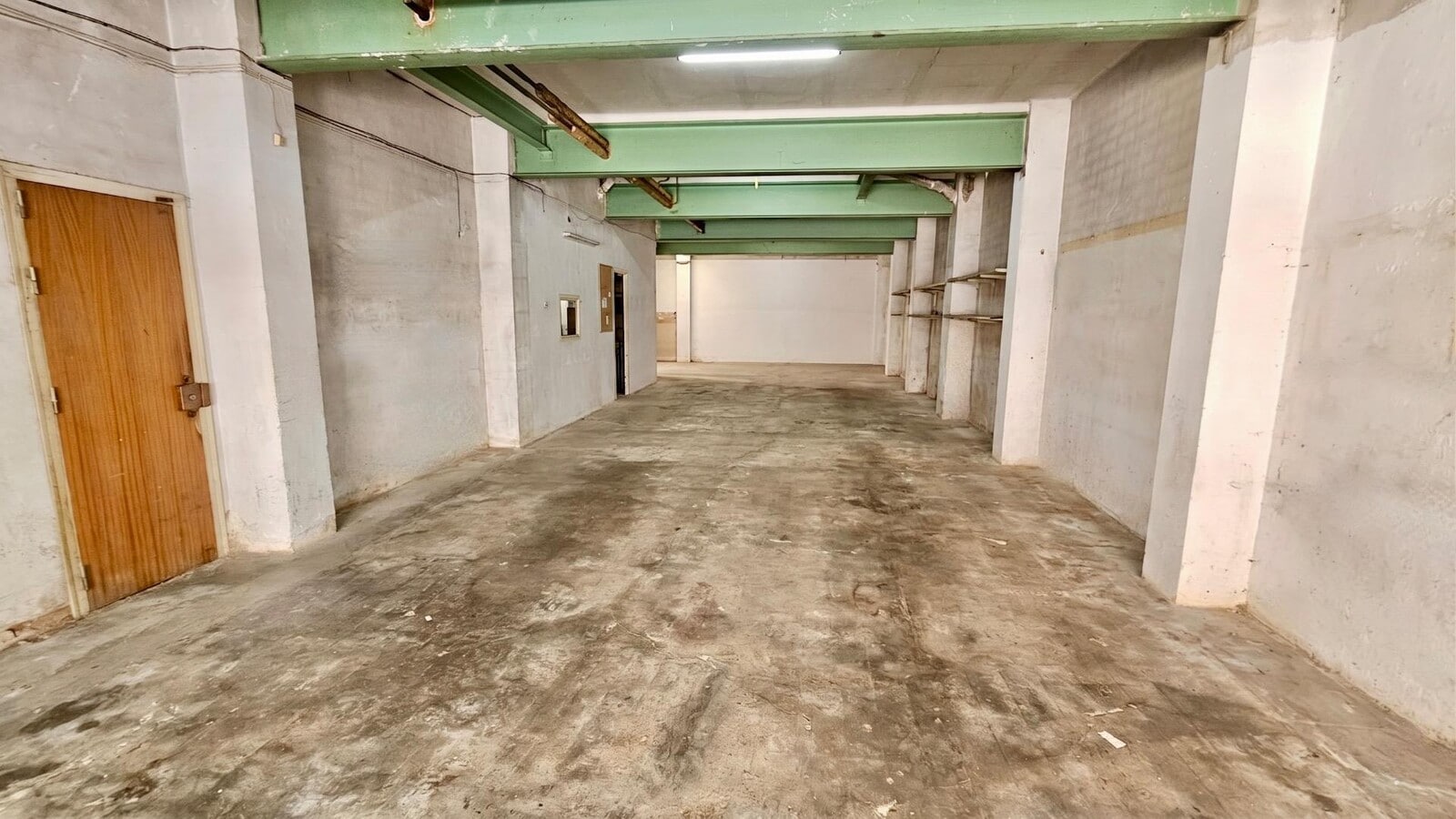 Pineda de Mar, BAR 08397 - Unit 1 -  - Interior Photo - Image 2 of 3