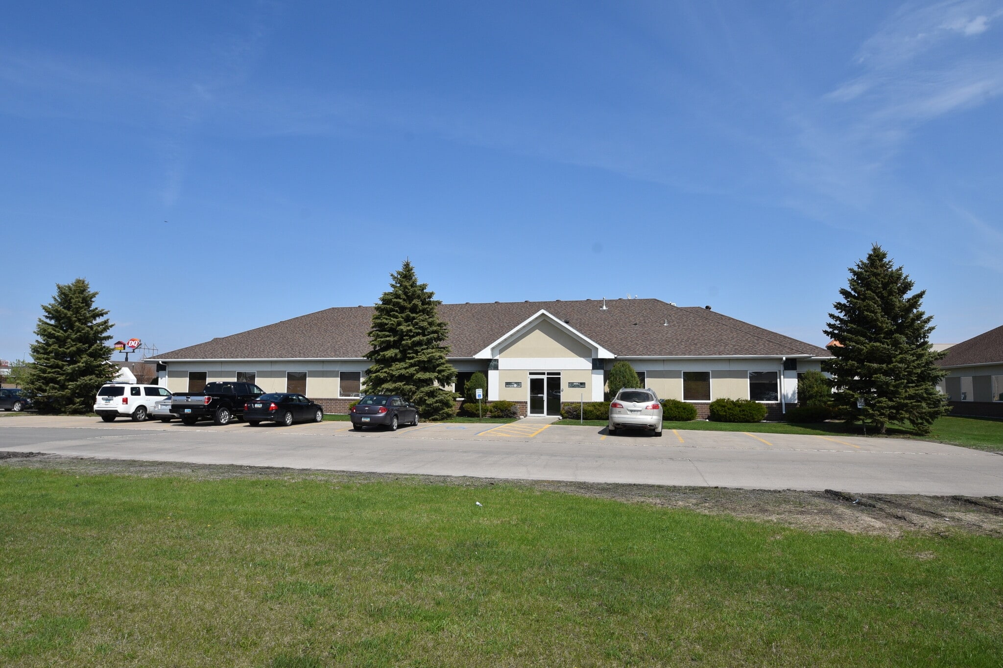 4610 S Amber Valley Pky, Fargo, ND for lease Building Photo- Image 1 of 3