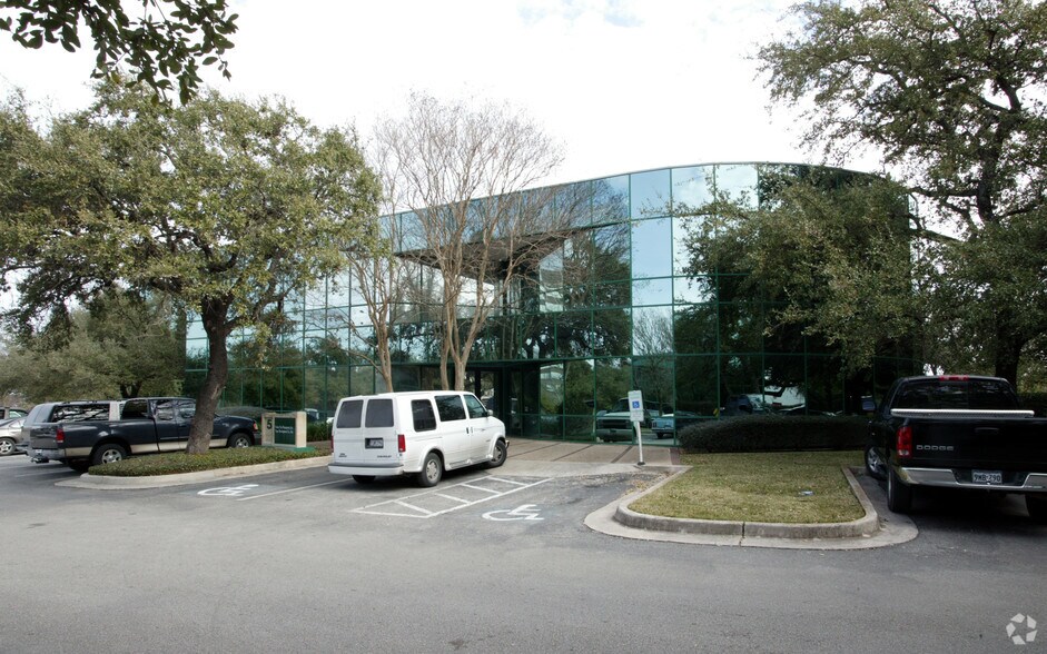 4242 Medical Dr, San Antonio, TX à vendre - Photo du bâtiment - Image 2 de 31