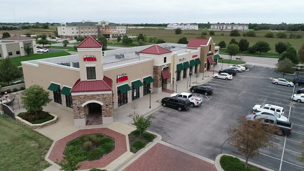 4041 N Maize Rd, Maize, KS à louer - Vidéo sur l’inscription commerciale - Image 3 de 6