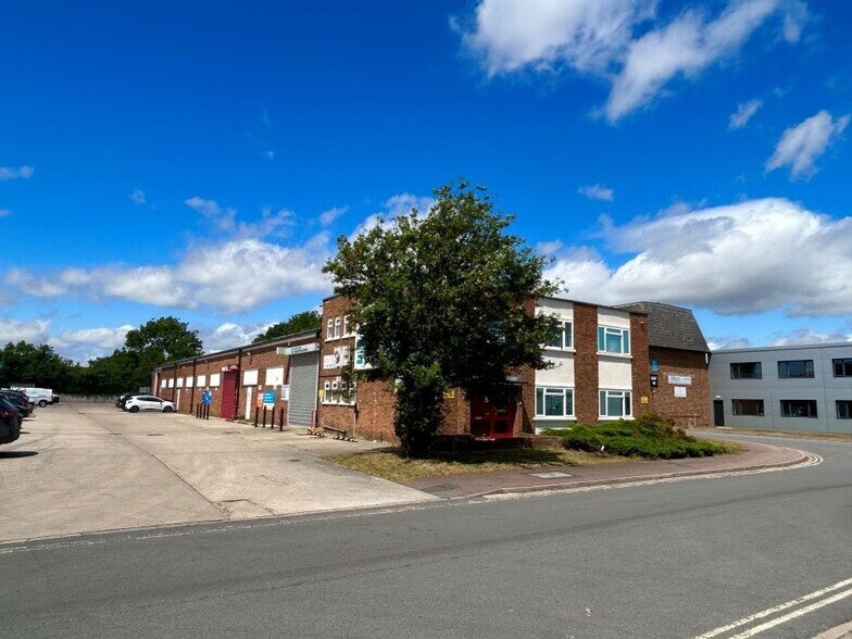 35 Murdock Rd, Bicester à louer - Photo du bâtiment - Image 3 de 8