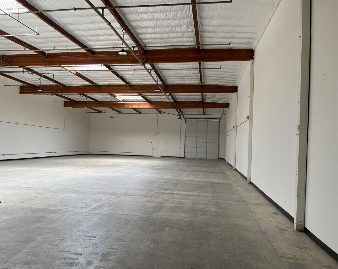 25005 Viking St, Hayward, CA for lease Interior Photo- Image 1 of 3