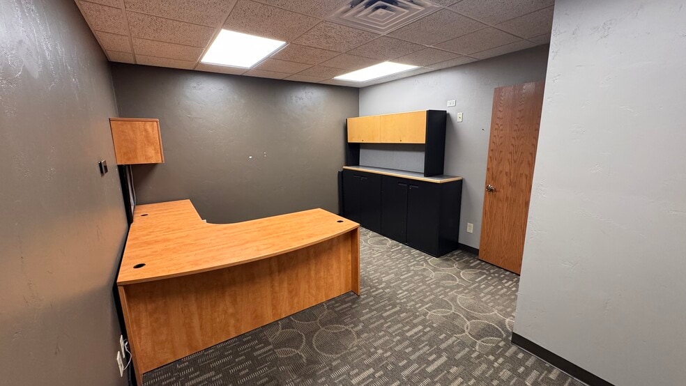 566 Redbird Cir, De Pere, WI à louer - Photo du bâtiment - Image 3 de 18