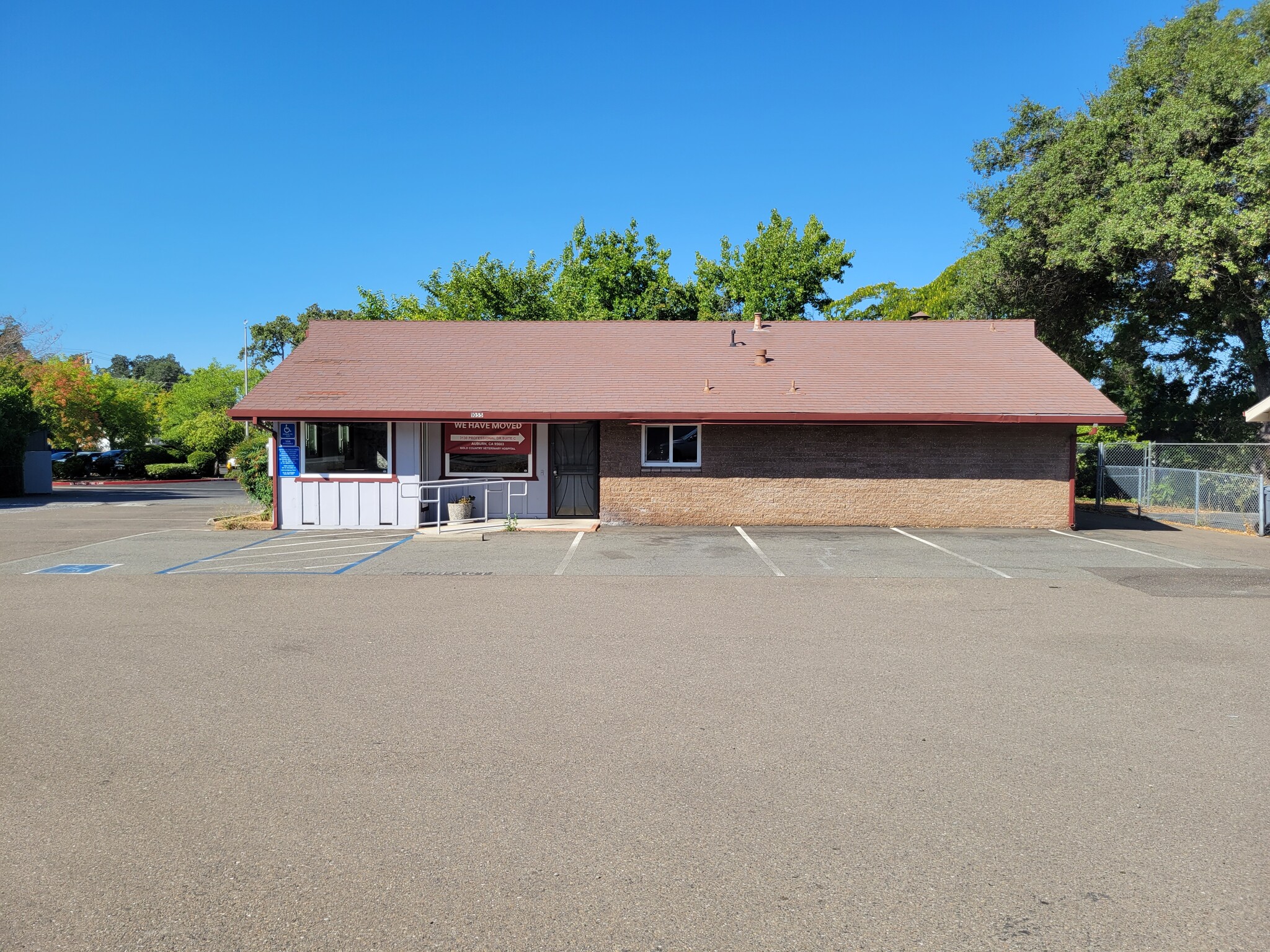 1055 Grass Valley Hwy, Auburn, CA à louer Photo du bâtiment- Image 1 de 27