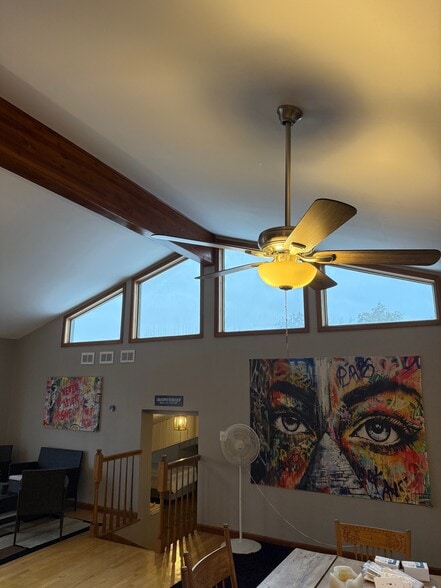 3600 Riverside Dr, Crystal Lake, IL à vendre - Photo intérieure - Image 3 de 26