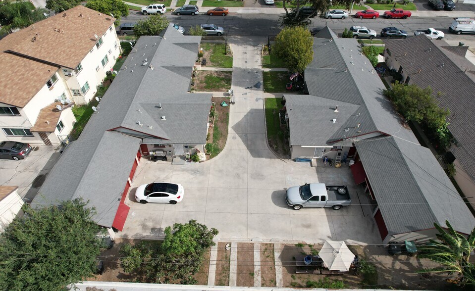 1163-1169 N Mayfair Ave, Anaheim, CA à vendre - Photo du bâtiment - Image 1 de 12