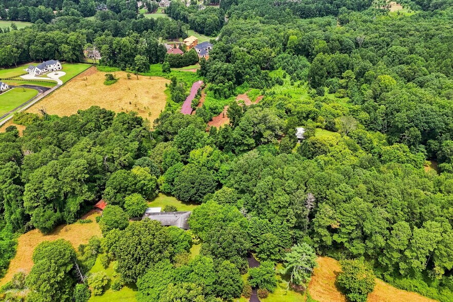 2065 Wilkie Rd, Alpharetta, GA à vendre - Photo du bâtiment - Image 2 de 13